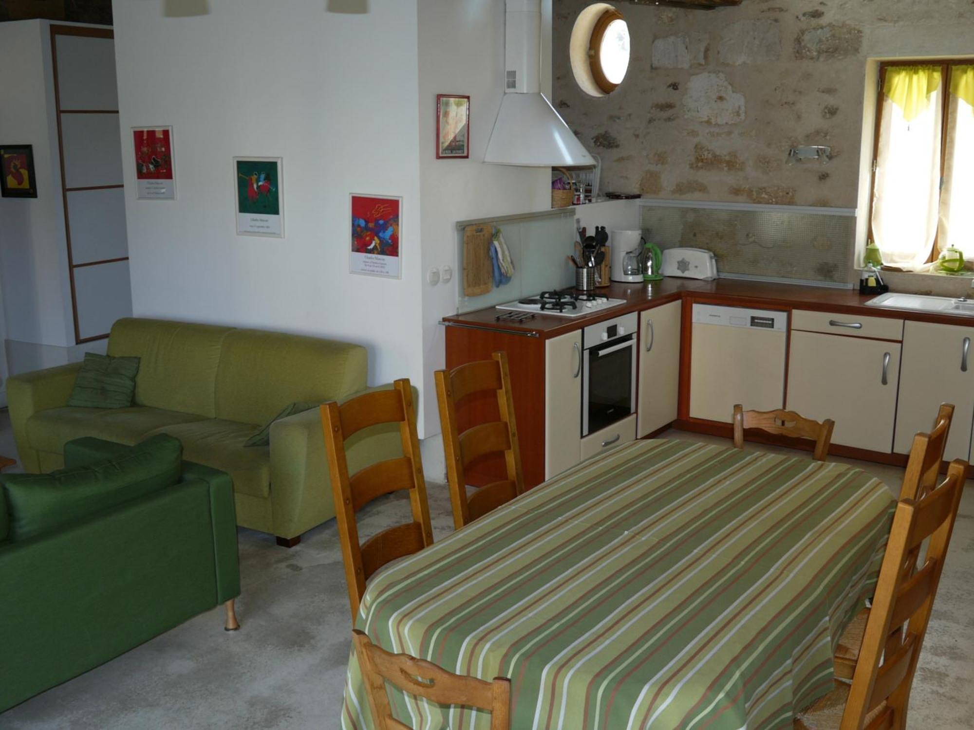 Gites De La Grande Ferme Avernes Room photo