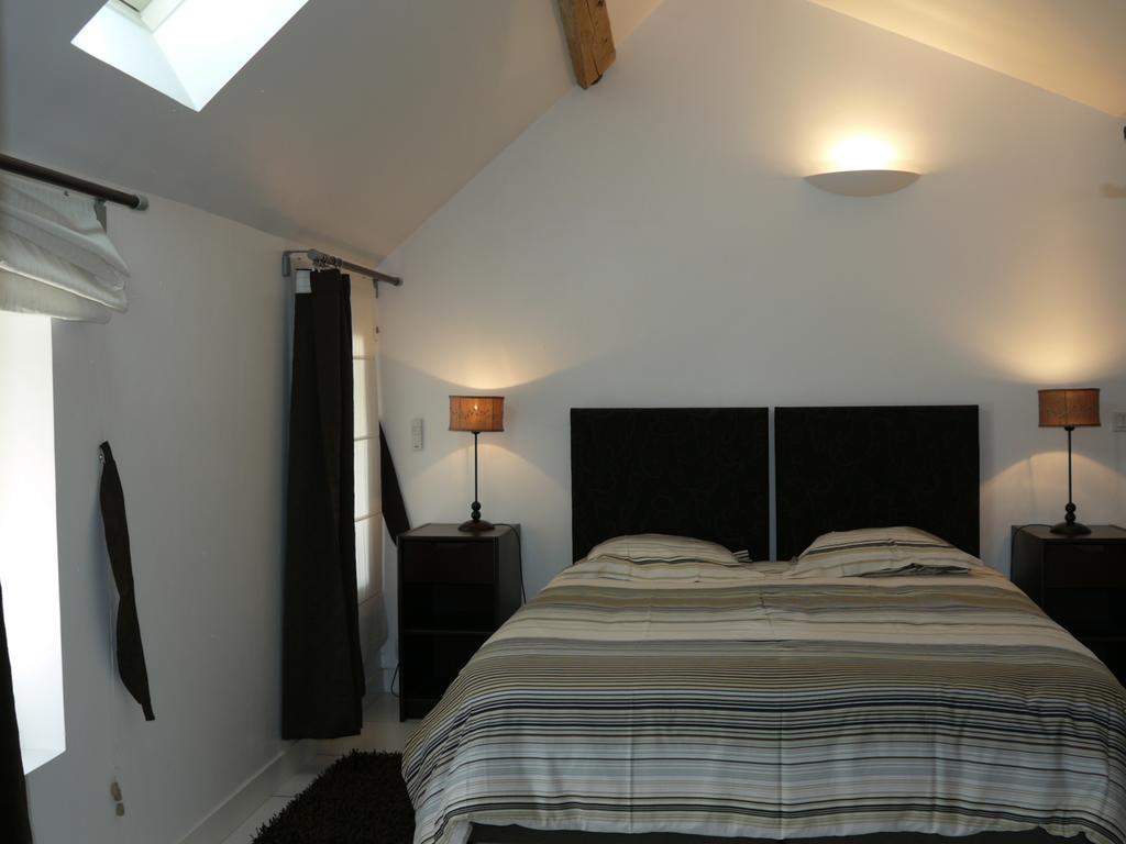 Gites De La Grande Ferme Avernes Room photo