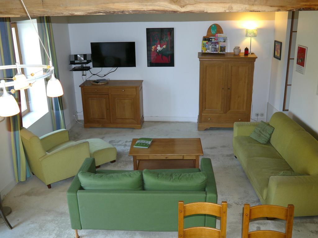 Gites De La Grande Ferme Avernes Room photo